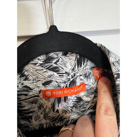 Tori Richard Short Sleeve Button Up Shirt - Size XL - Picture 2 of 4